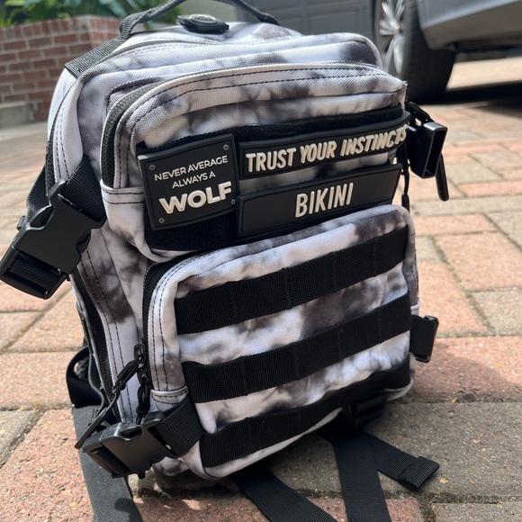 9L Wolfpak Mini Backpack - Picture 2 of 6